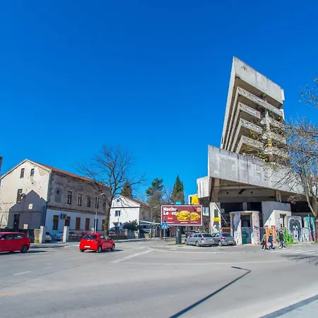 Novax - Free Parking * Mostar