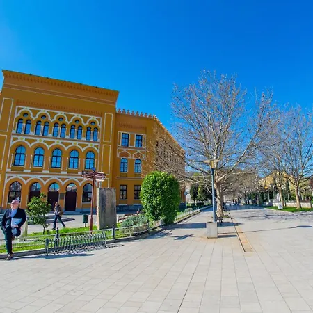 Novax - Free Parking *