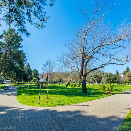 Novax - Free Parking Apartament Mostar