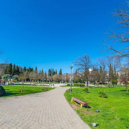 Novax - Free Parking *